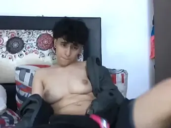 LatinHeatX22 — Stripchat stream photo (Jun 2026)