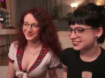 little_poetry — Chaturbate stream photo (Jun 2026)