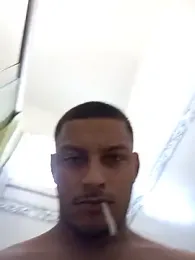 emrehliug12 — Stripchat stream photo (Apr 2026)