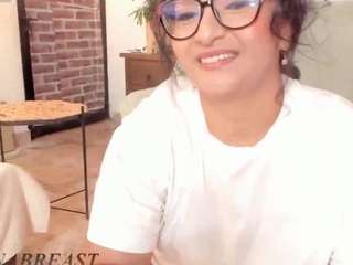 ivannabreast1 — Camsoda stream photo (May 2026)