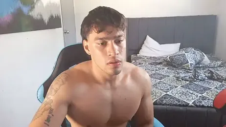 latin_party007 — Stripchat stream photo (May 2026)