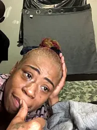 Tishrella6 — Stripchat stream photo (Dec 2025)