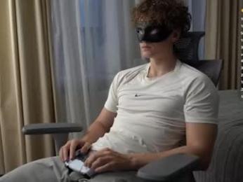 maestro3369 — chaturbateでウェブカムモデルオンライン