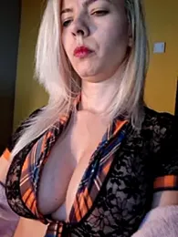 allinqueen — Stripchat stream photo (Apr 2026)