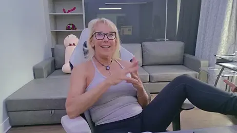 FitCougar — stripchatでウェブカムモデルオンライン