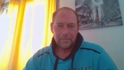 gentleman235 — Cam4 stream photo (Apr 2026)