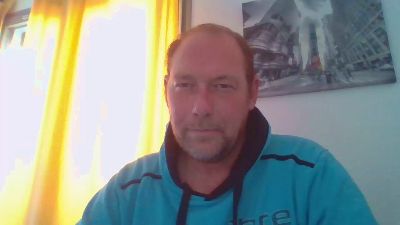 gentleman235 — Cam4 stream photo (Apr 2026)