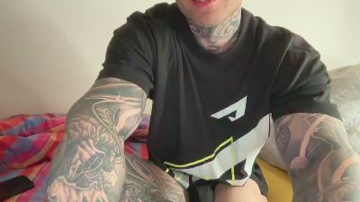 anubiserotic — Cam4 stream photo (Apr 2026)