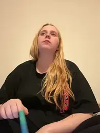 Young_Milka — Stripchat profile photo