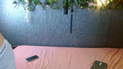 skinny_hot_gir2 — Cam4 stream photo (Apr 2026)