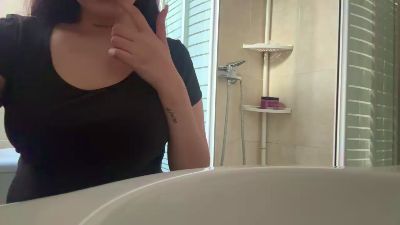 Monse9 — Cam4 stream photo (Apr 2026)