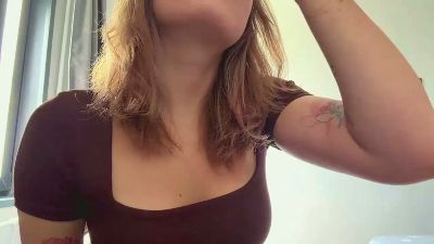 HallieGrieves — Cam4 stream photo (Jul 2026)