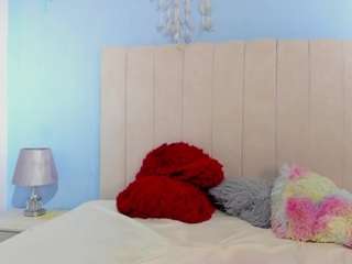 adam-walker90 — Camsoda stream photo (Apr 2026)