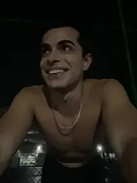 mr_hunterx — Stripchat stream photo (May 2026)