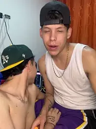 Yoskingg_moisest — stripchatでウェブカムモデルオンライン