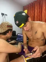 Yoskingg_moisest — stripchatでウェブカムモデルオンライン