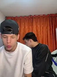 Yoskingg_moisest — Stripchat stream photo (Aug 2026)
