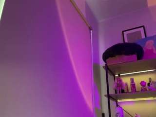 suzansmrekar — Camsoda stream photo (Apr 2026)