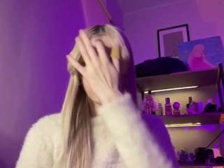 suzansmrekar — Camsoda stream photo (Apr 2026)