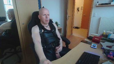 Piercing888 — Cam4 stream photo (Apr 2026)