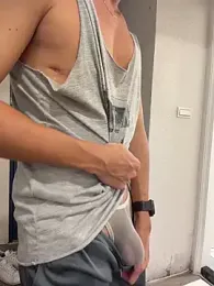 frnk30151 — stripchatでウェブカムモデルオンライン