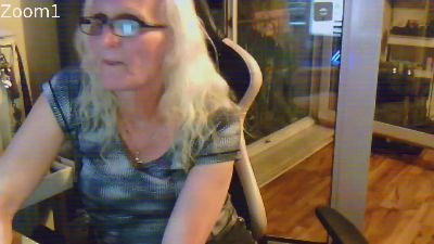 LolaRent66 — Cam4 stream photo (Aug 2025)