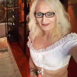 LolaRent66 — Cam4 stream photo (Aug 2025)