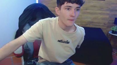 trevor_mob — Cam4 stream photo (Apr 2026)