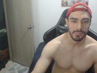 Jusstin I — flirt4freeでウェブカムモデルオンライン