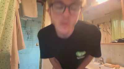 Alexbisex3040 — Cam4 stream photo (May 2026)