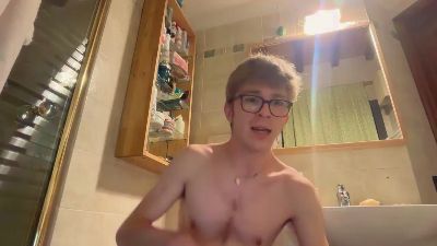 Alexbisex3040 — cam4でウェブカムモデルオンライン