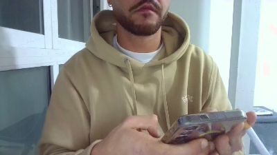 Surfer_30 — Cam4 stream photo (Jan 2026)