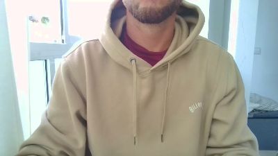 Surfer_30 — Cam4 stream photo (Mar 2026)
