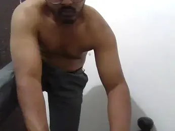 muscledad111 — Stripchat stream photo (Feb 2026)