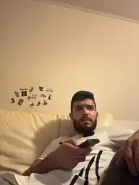 Z-man- — Stripchat stream photo (May 2026)