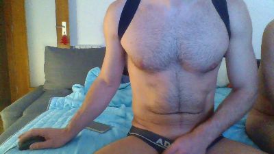 luckystrike_90 — Cam4 stream photo (Dec 2025)