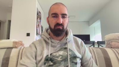 v1c70r1985 — cam4でウェブカムモデルオンライン