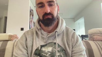 v1c70r1985 — cam4でウェブカムモデルオンライン