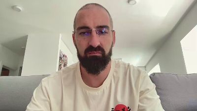 v1c70r1985 — cam4でウェブカムモデルオンライン