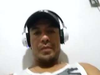 brandoncarlosa1 — camsodaでウェブカムモデルオンライン