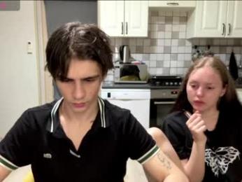 flowerscouple — chaturbateでウェブカムモデルオンライン