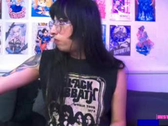 snowblack_ — Chaturbate stream photo (Apr 2026)
