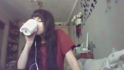 InezEdson — Cam4 stream photo (May 2026)