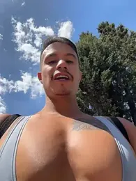 DOMINICKVEGAS77 — stripchatでウェブカムモデルオンライン