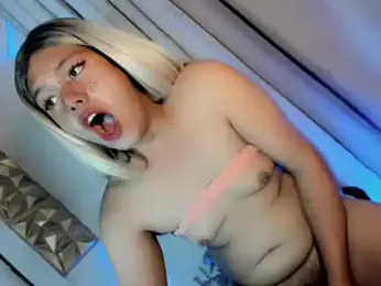 Candy_lovergirl — Stripchat stream photo (Apr 2026)