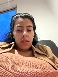 Luianna — Stripchat stream photo (May 2026)