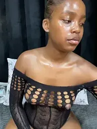 Littlebunny33 — stripchat