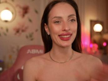 MilaLuxury — bongacams