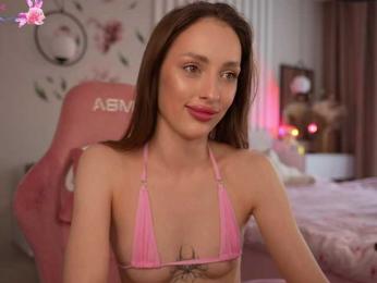 MilaLuxury — bongacamsでウェブカムモデルオンライン