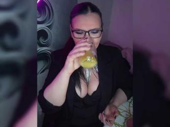 Brunetochkaaa — bongacams